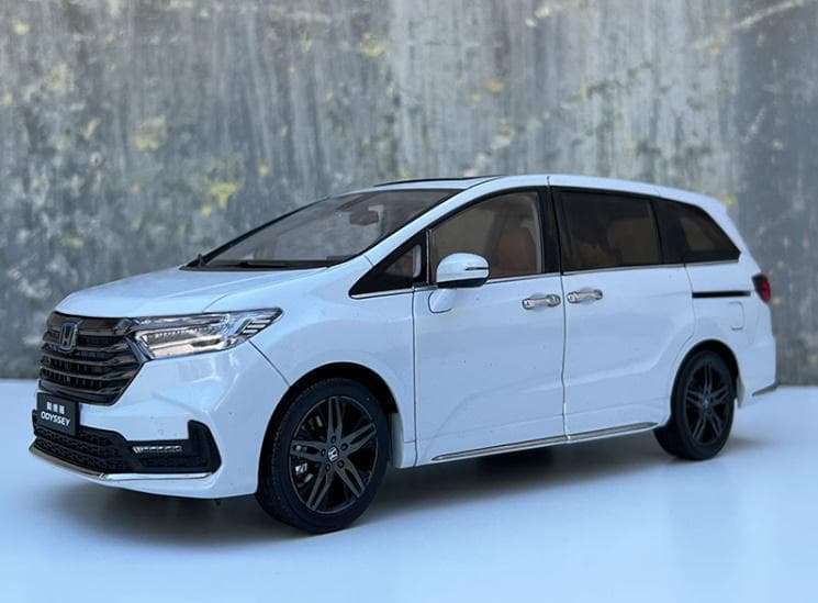 ミニカー 1/18 ホンダ オデッセイ ODYSSEY 2022 ホワイト