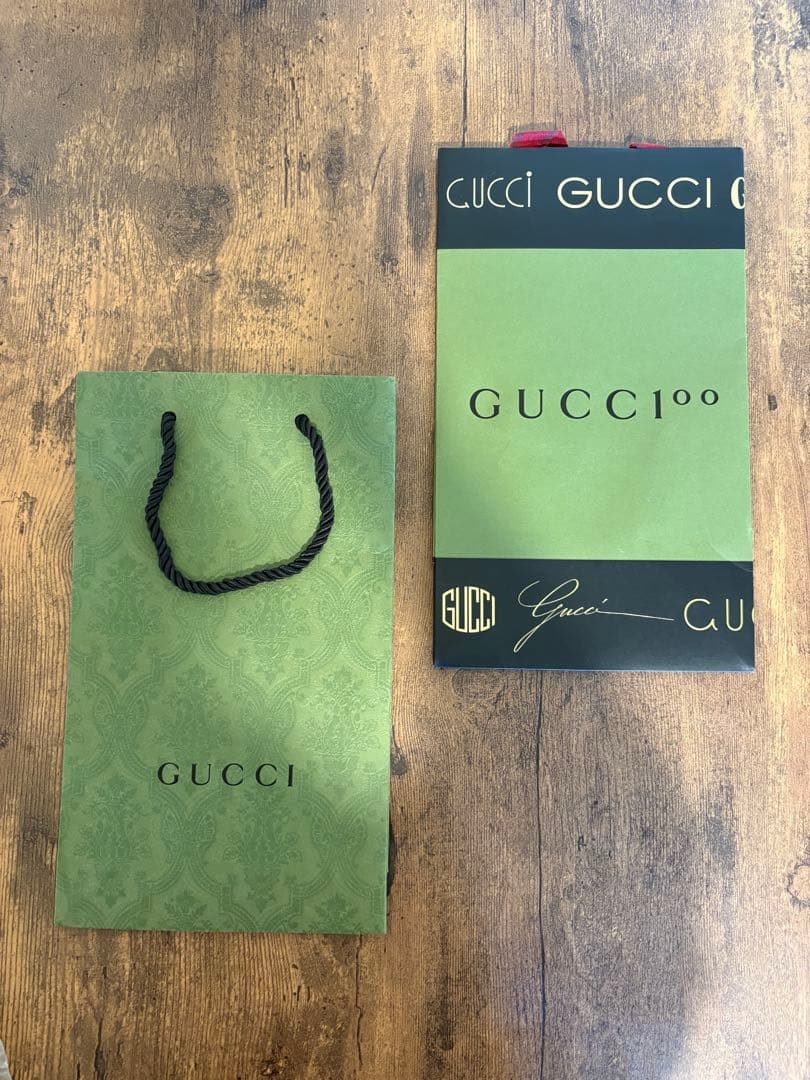 週末いっぱい掲載⭐︎GUCCI GGスプリームカードケース　ネオプィンテージ
