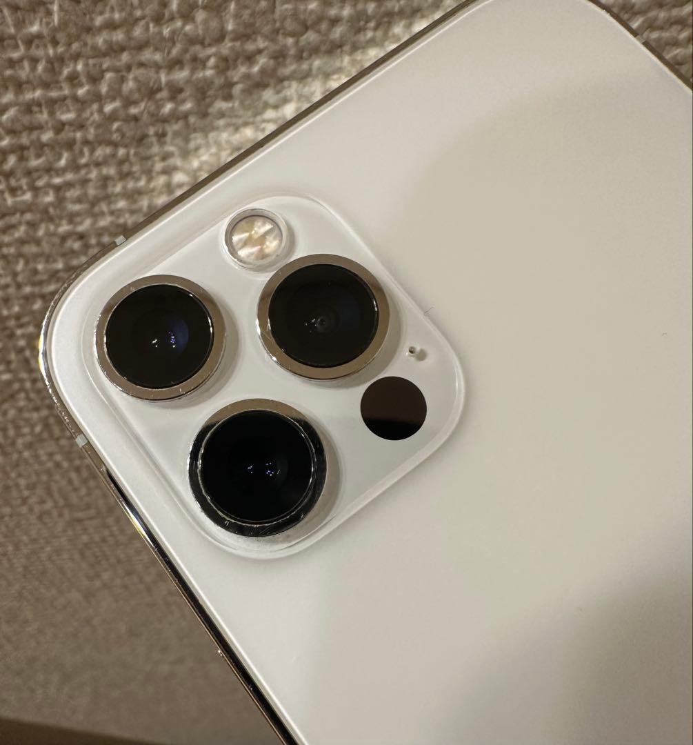 美品‼️iPhone 12pro 256GB シルバー