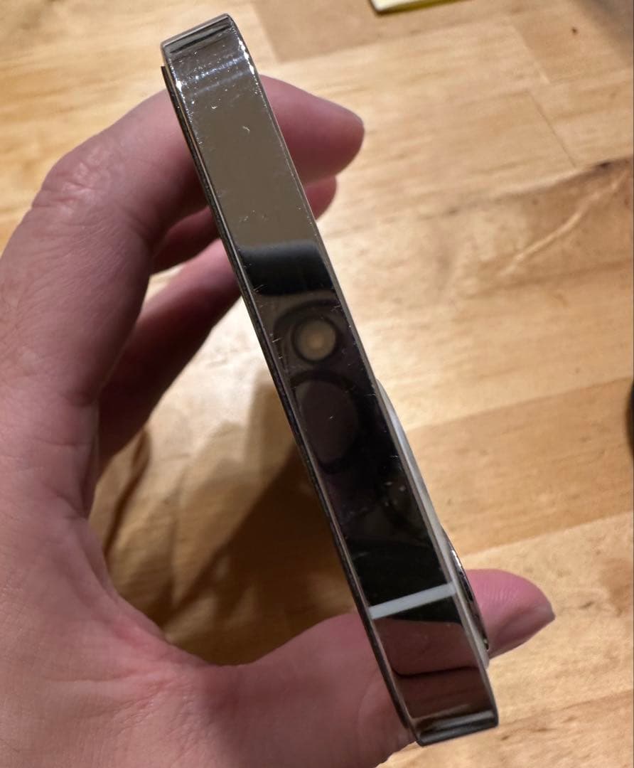 美品‼️iPhone 12pro 256GB シルバー