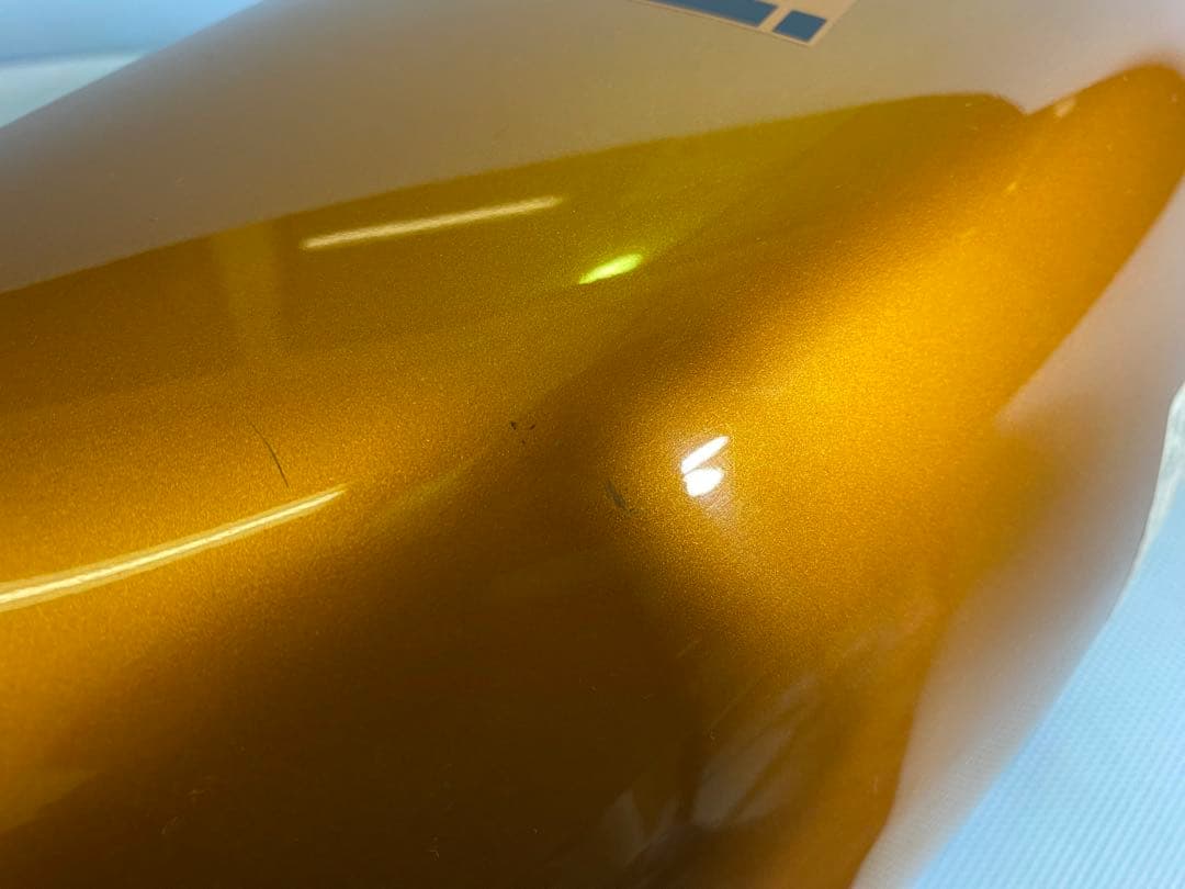 250TR 純正　フューエルタンク　金　キャブ