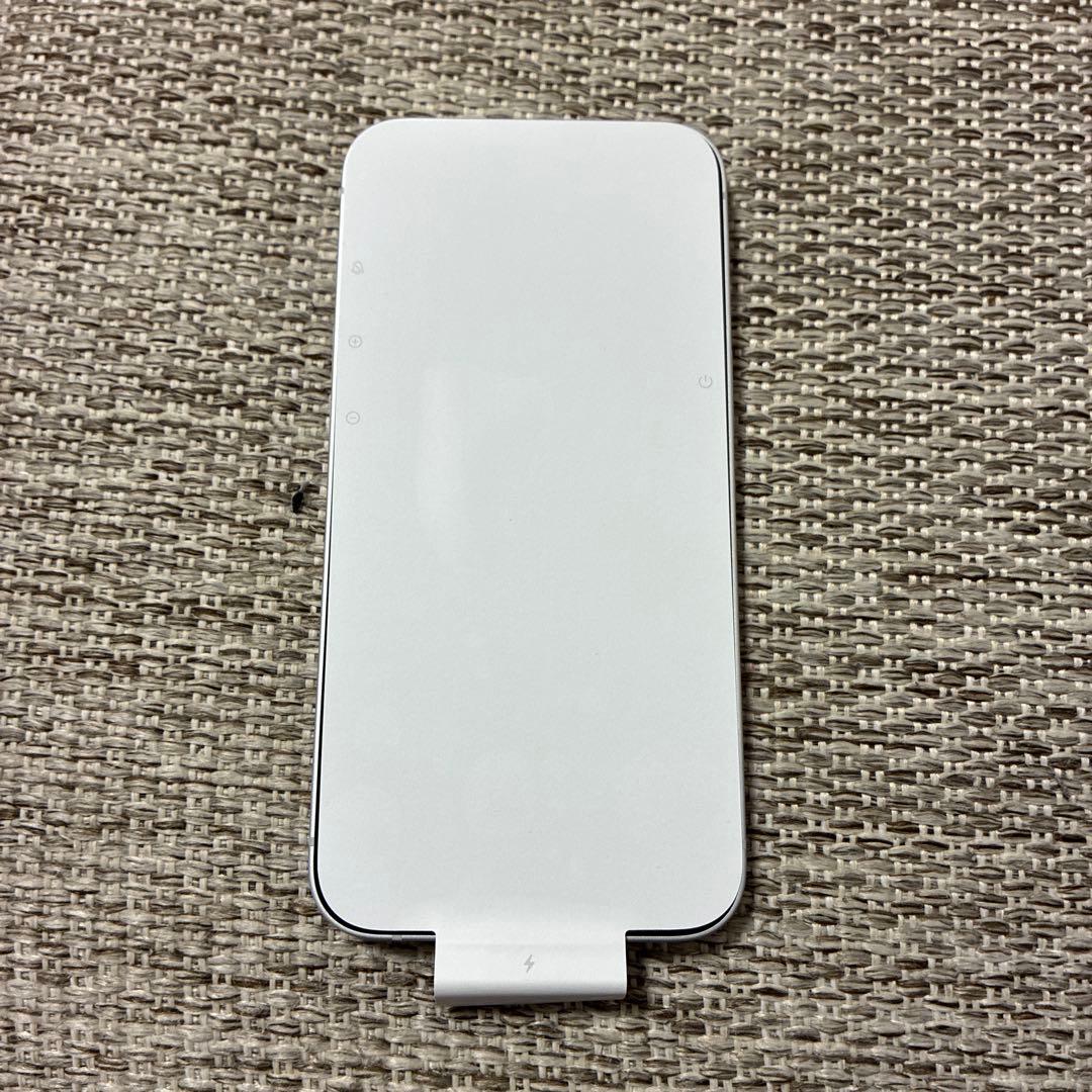 【新品】iPhone 16e 128GB SIMロックなし