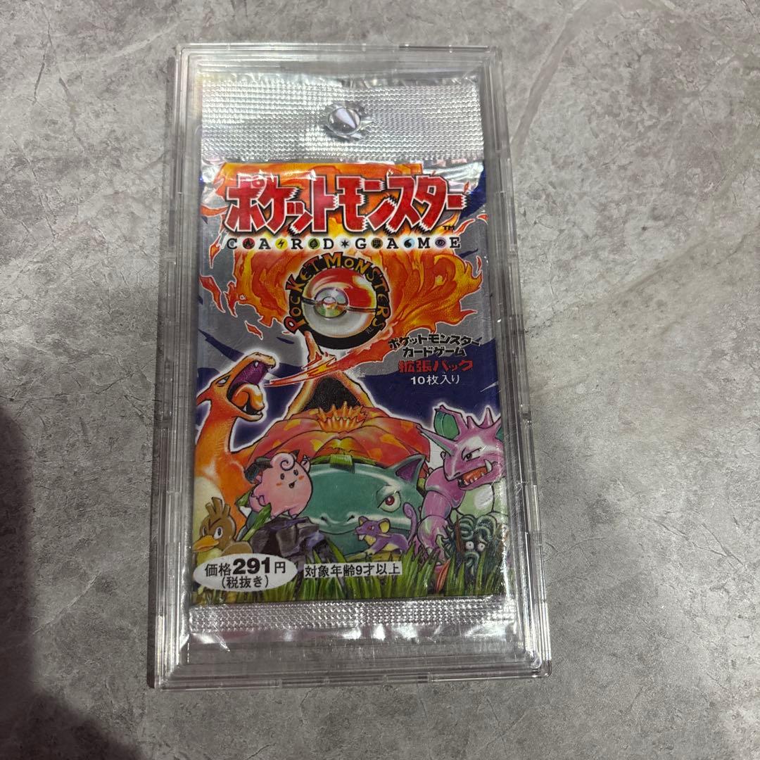 ポケモンカードゲーム 初弾パック 10枚入り　新品スリーブおまけ付き