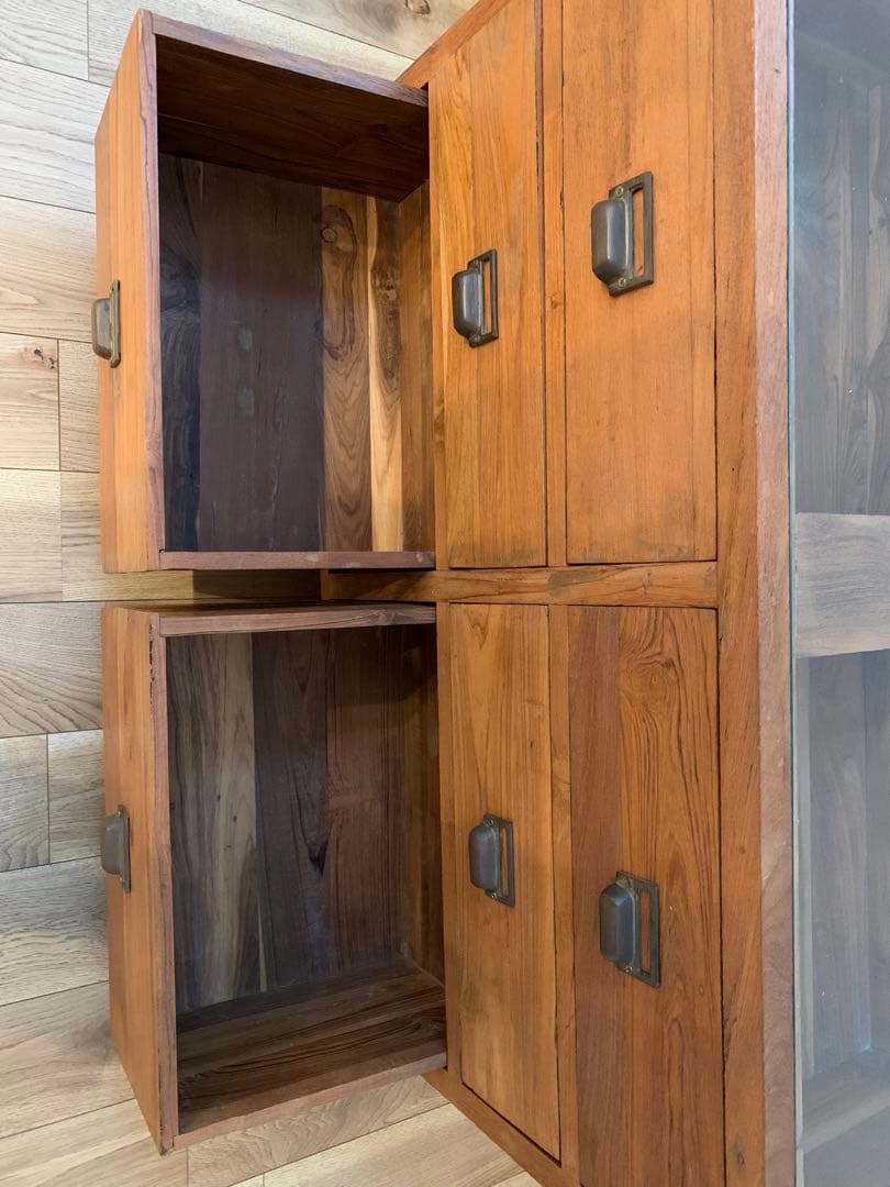 a.depeche （I-DEAK low show case）ローショーケース