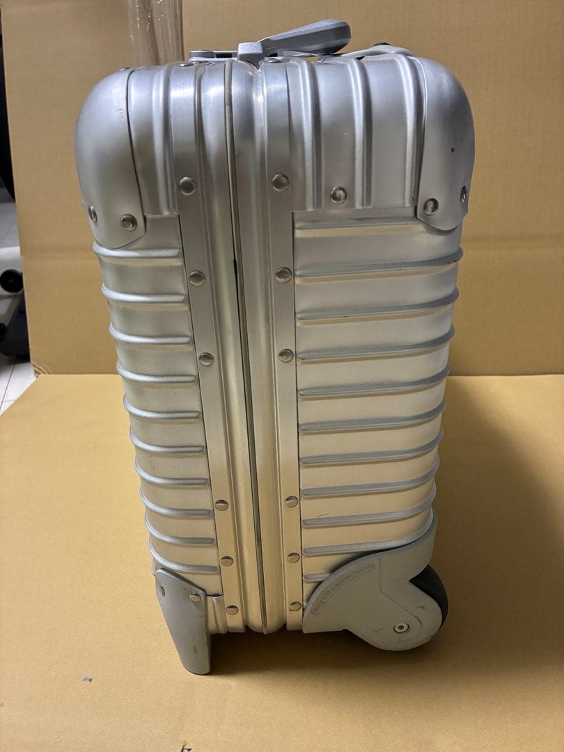 RIMOWA 2輪 キャリーケース