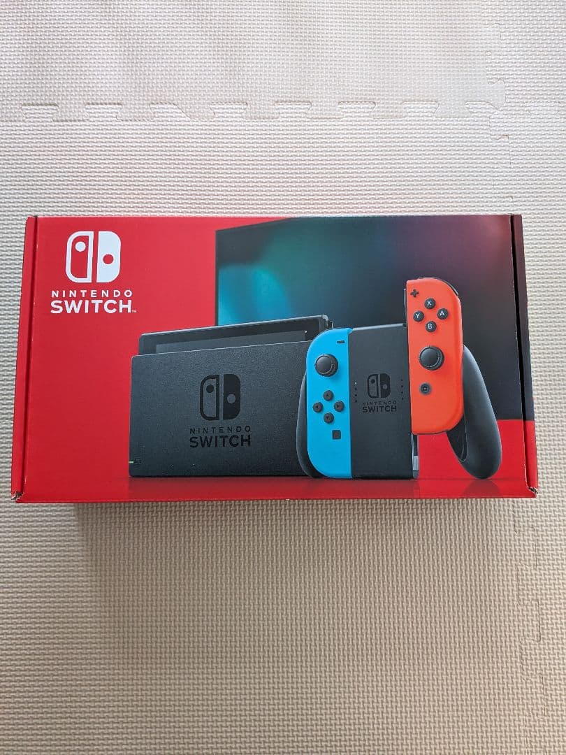Nintendo Switch 本体 + Joy-Con コントローラー