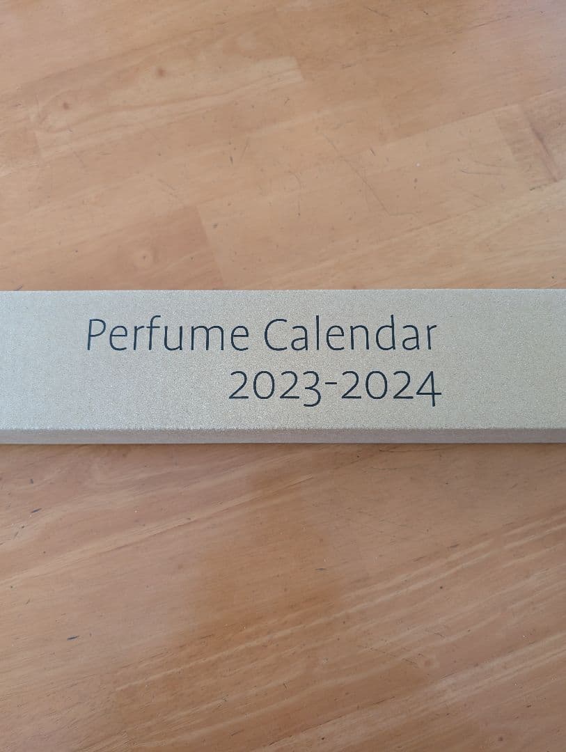 Perfume パフューム壁掛けカレンダー　2023〜2024　未開封