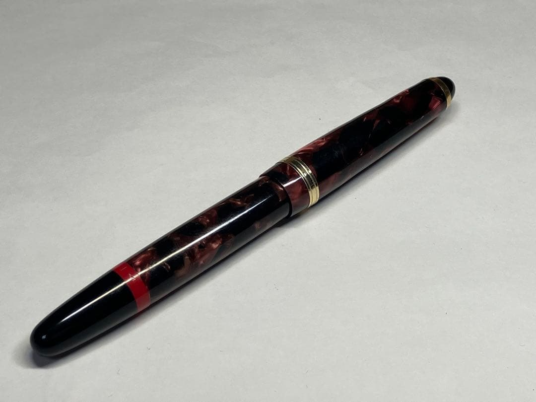 rotring Tinkenkuli/Tiku 柄ティク　赤セルロイド　廃番