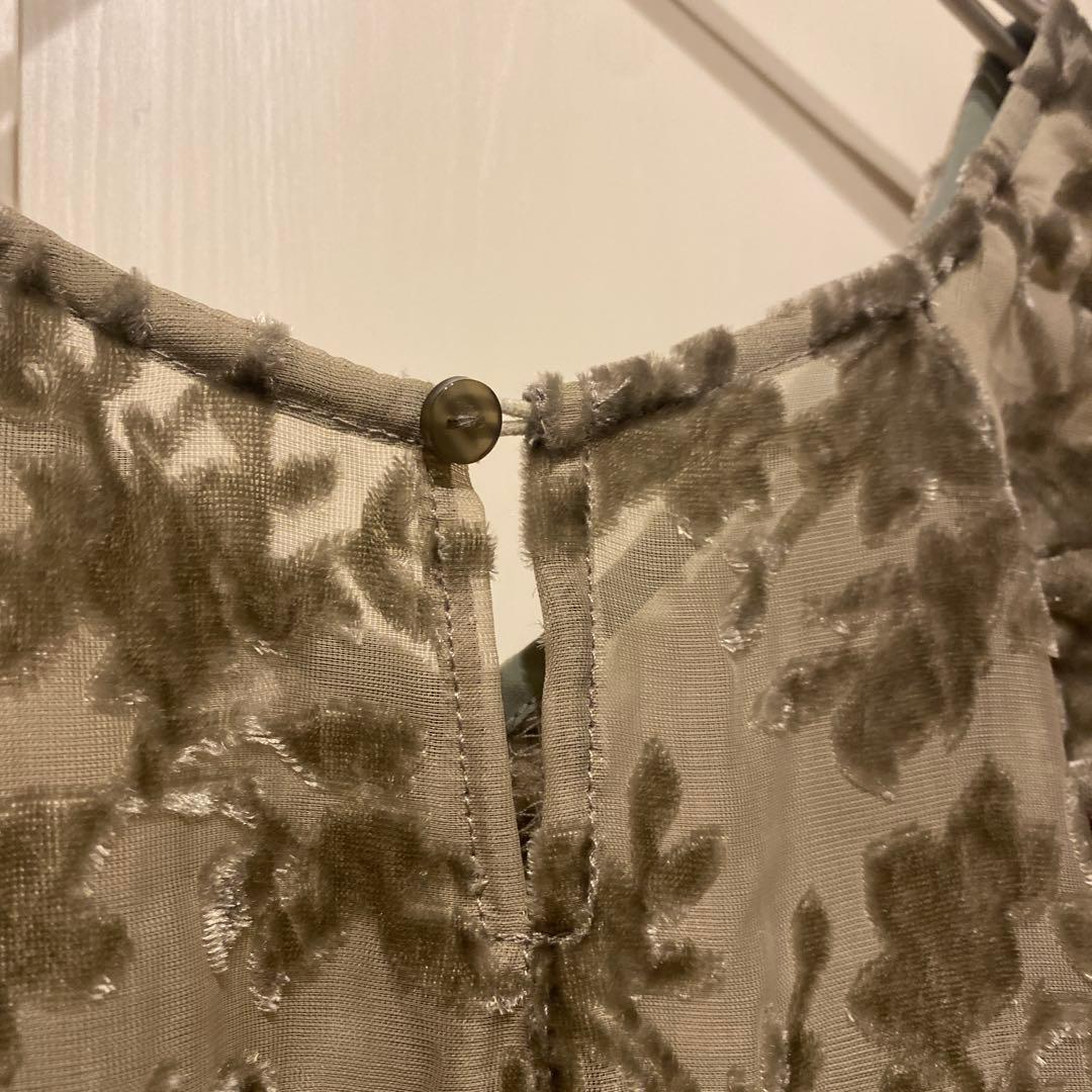 URBANRESEARCH ベロアジャガードVネックワンピース ライトカーキ