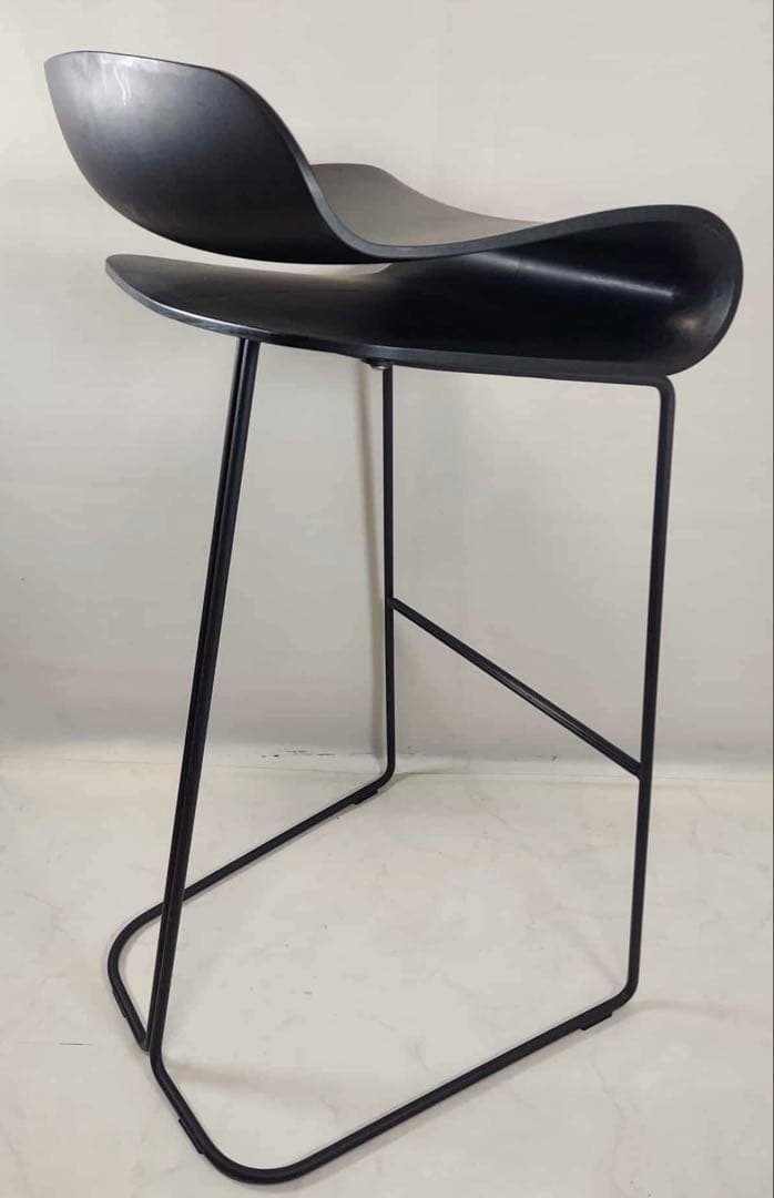 BCN design Harry&Camila KRISTALIA バースツール