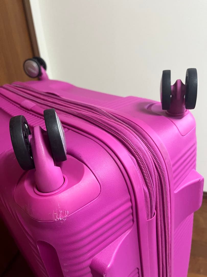 アメリカンツーリスター　サウンドボックス　スーツケース　97〜110L 77㎝