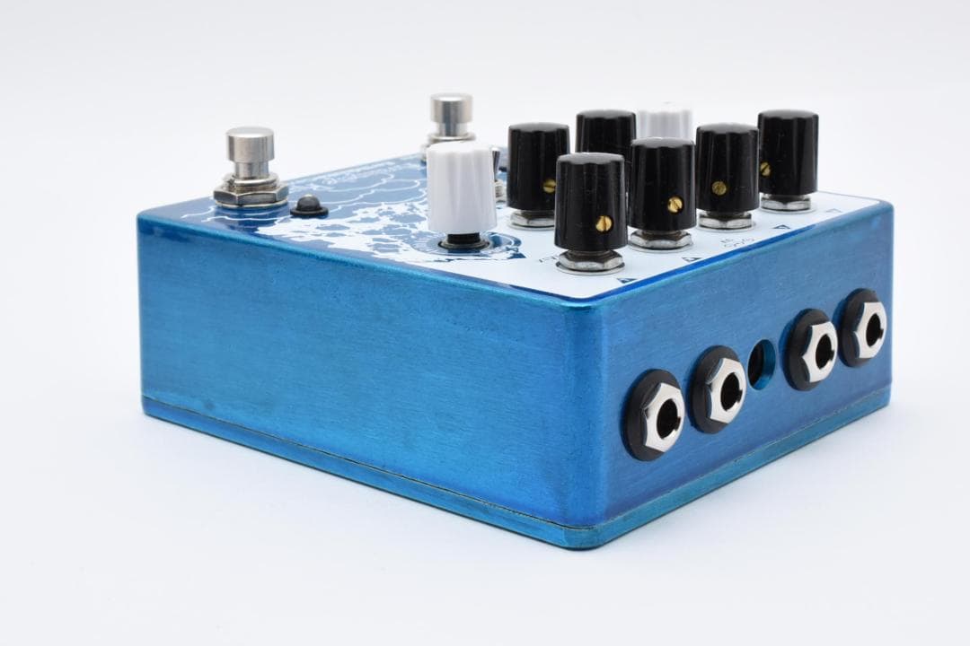 新品 EarthQuaker Devices Avalanche Run V2