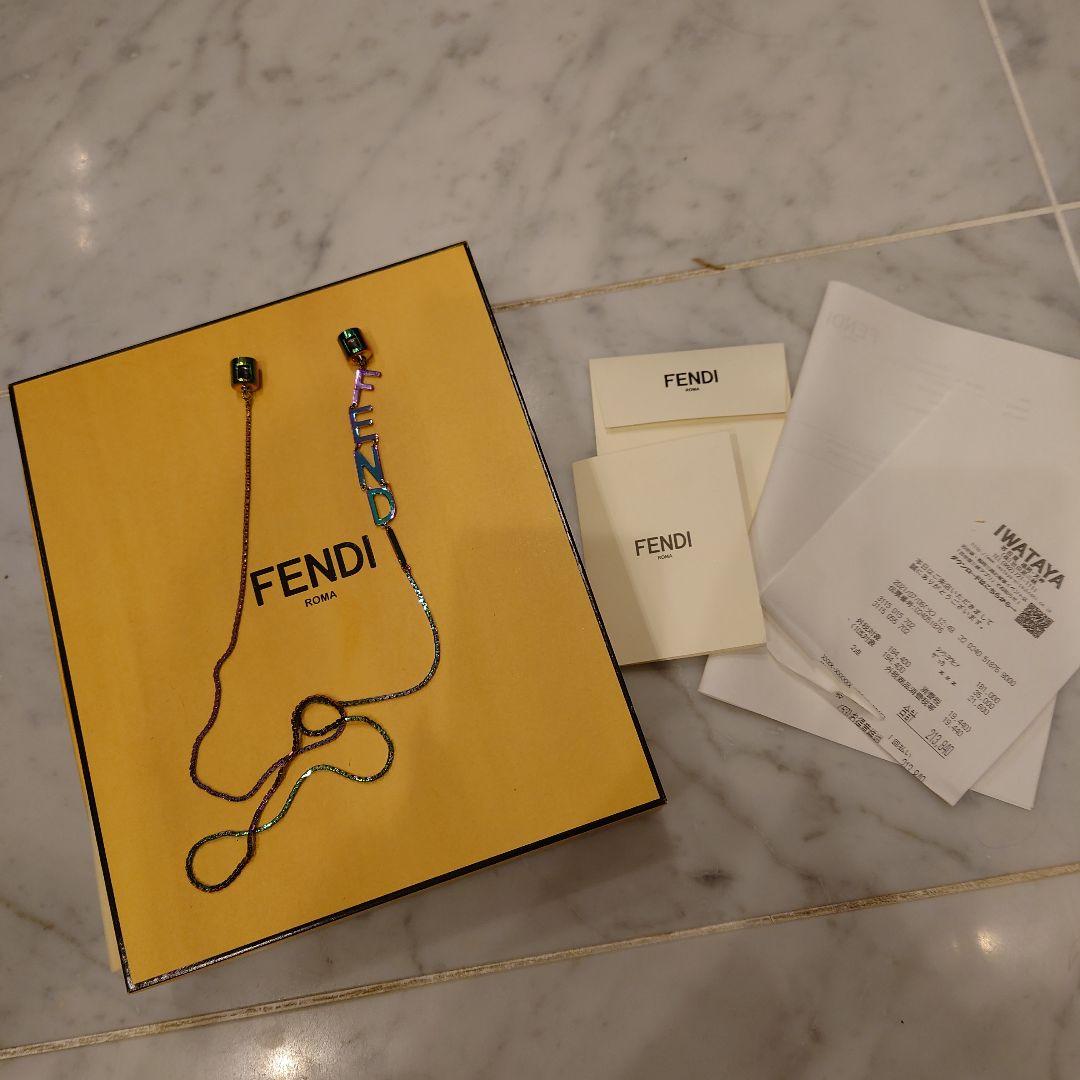 フェンディ　FENDY　airpods エアポッズ　チェーン　ネックレス