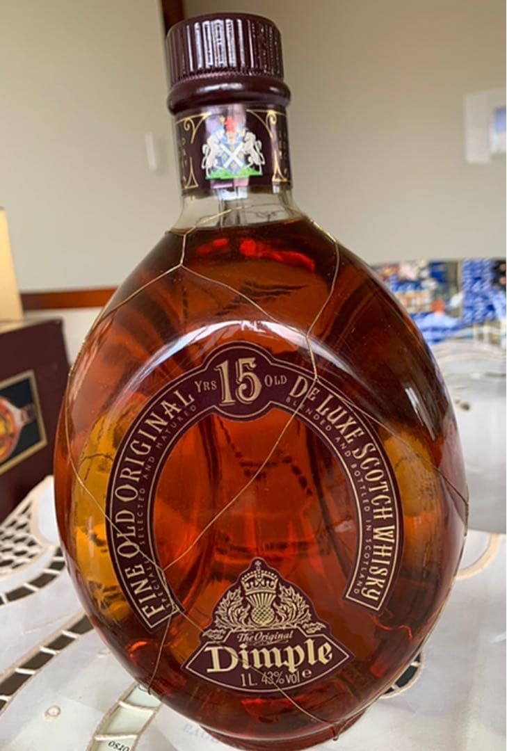 Dimple ウイスキー　15年　1Lire 値下げした