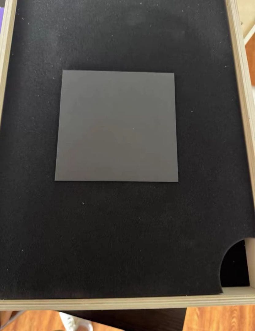 花井佑介（Yusuke Hanai）の彫刻作品「Buddy」