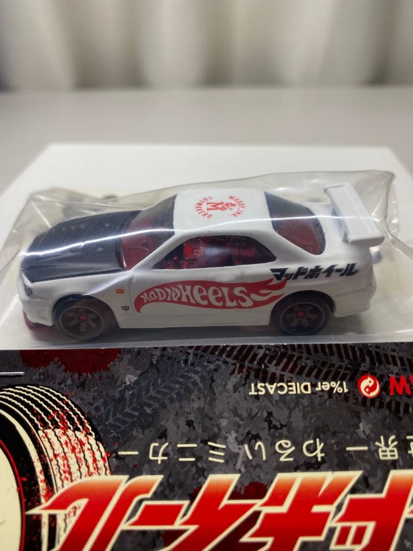 Mad Wheels ニッサン スカイラインGT-R（BNR34）