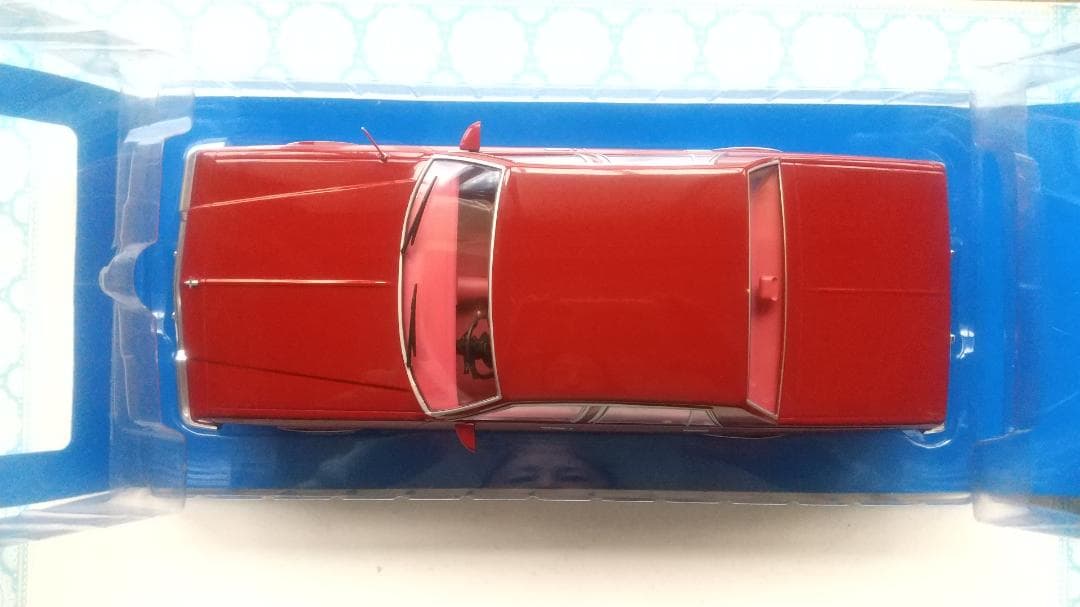 MCG 1/18 シボレー カプリス レッドメタリック ダークレッド