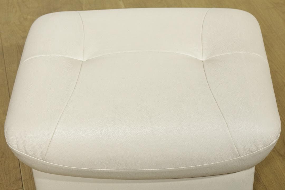 ラ*ー様 カリモク★CHITANO★オットマン★スツール★Z12126Z922★