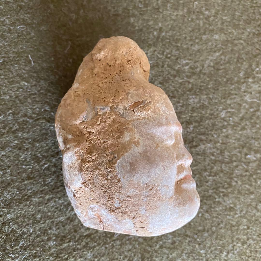 唐時代胡人俑　(頭部だけ)