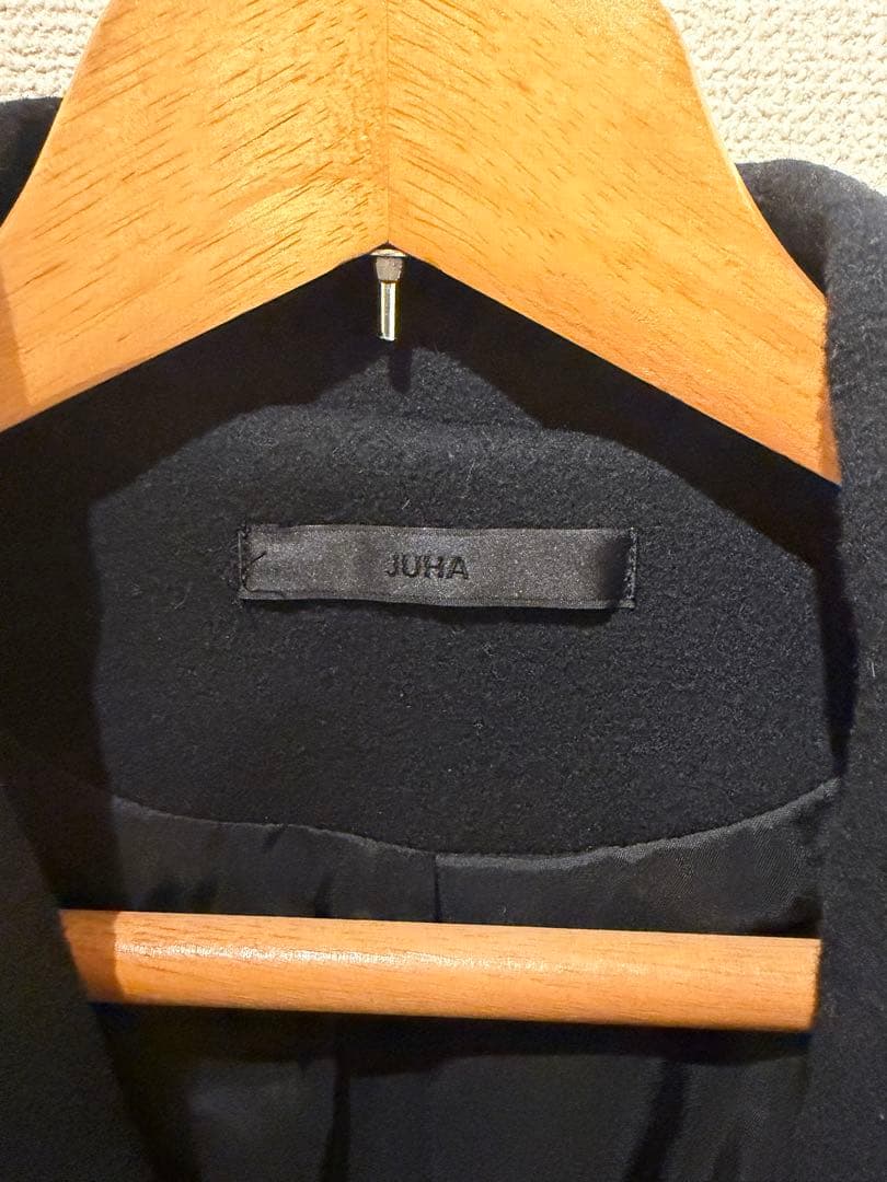 JUHA (ユハ）OVERSIZED PONCHO COAT black