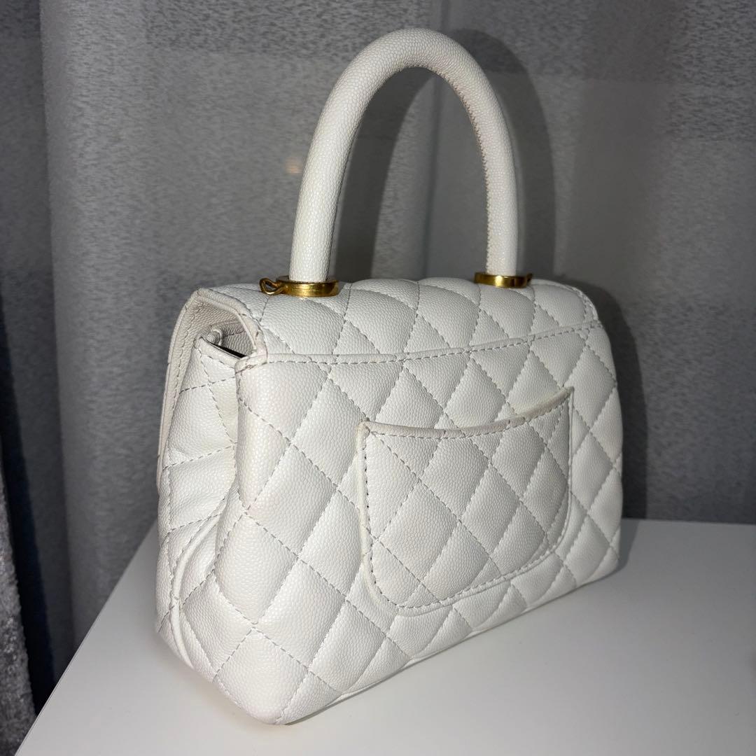 シャネル　CHANEL ハンドバッグ　ホワイト　ノベルティ