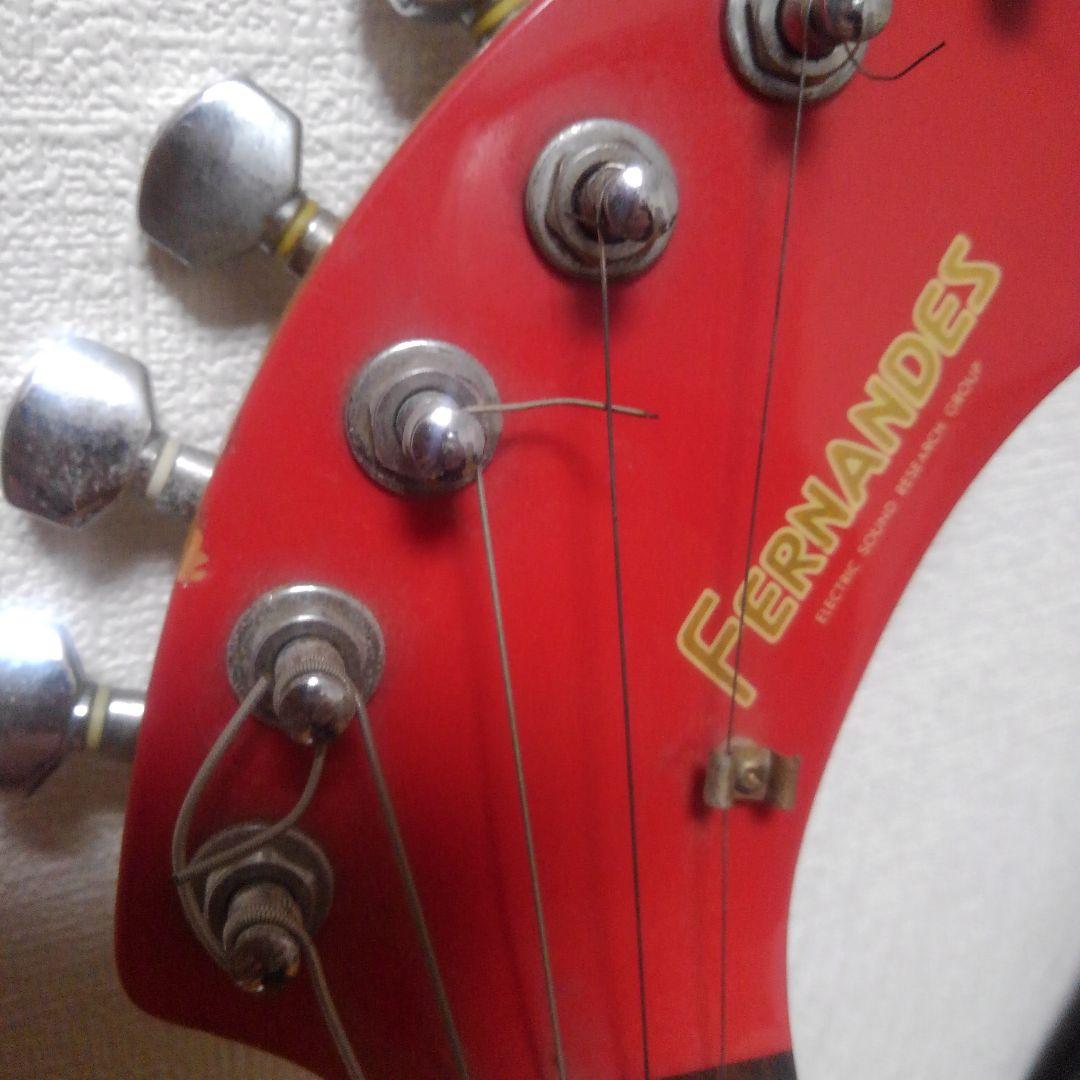 FERNANDES レッドエレキギター