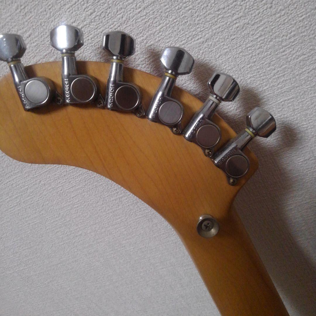 FERNANDES レッドエレキギター
