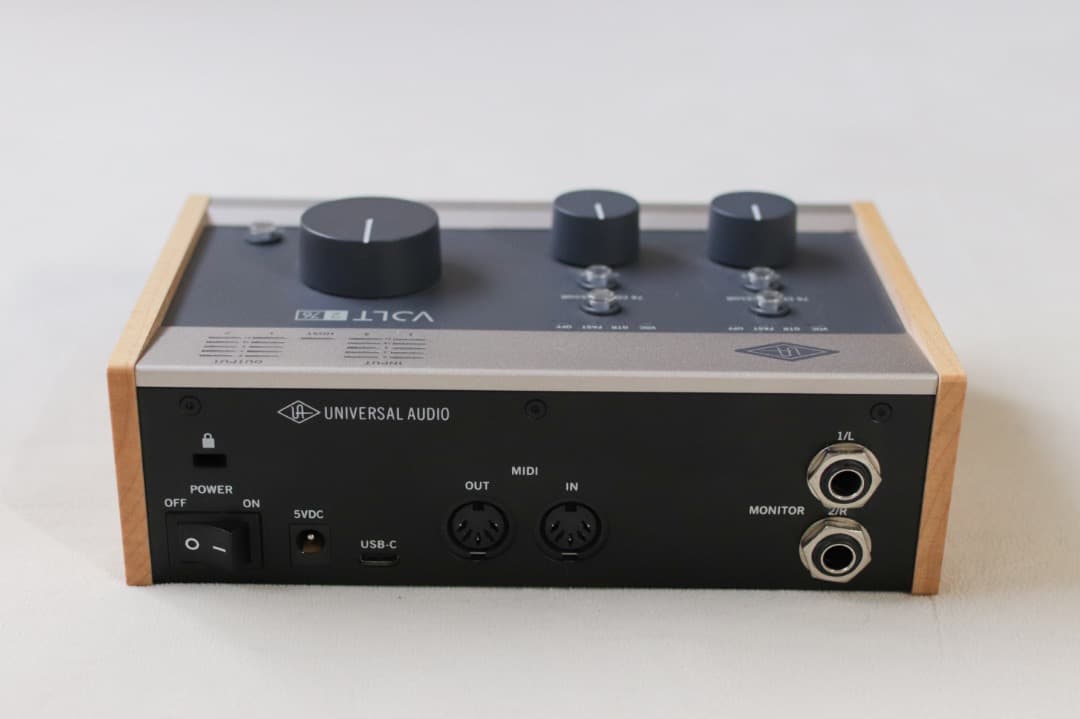 DTM・DAW UNIVERSAL AUDIO VOLT 276