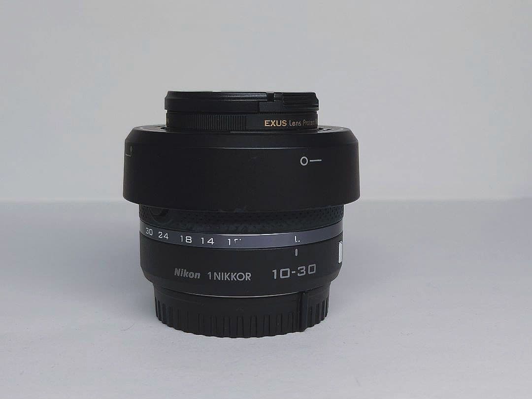 Nikon 1 J5 ミラーレスカメラ ズームレンズキット