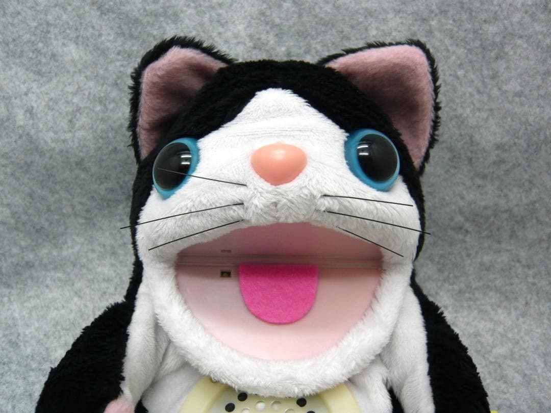 トゥロッシュ　パペット電子楽器　　コケロミン　ネコしろくろ