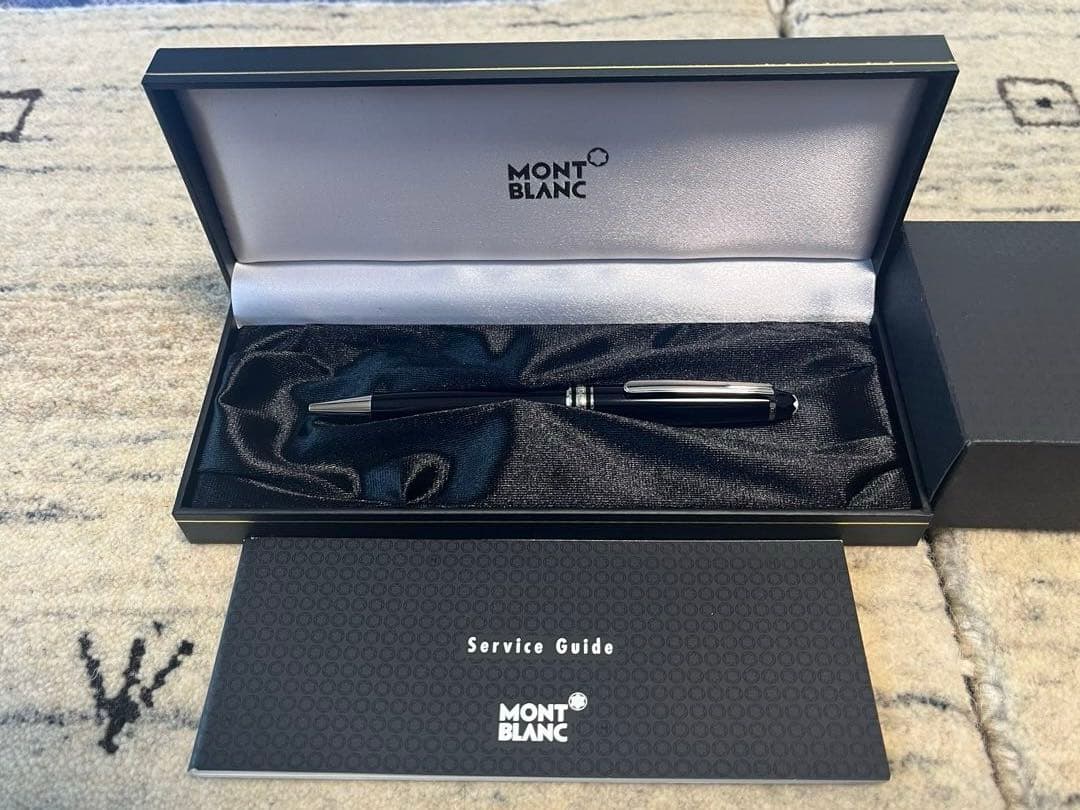 MONT BLANC ブラックボールペン 　　えでぃーまーひー