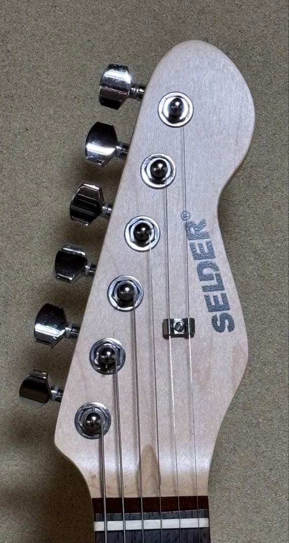 超美品✧*。SELDERエレキギター サンバースト