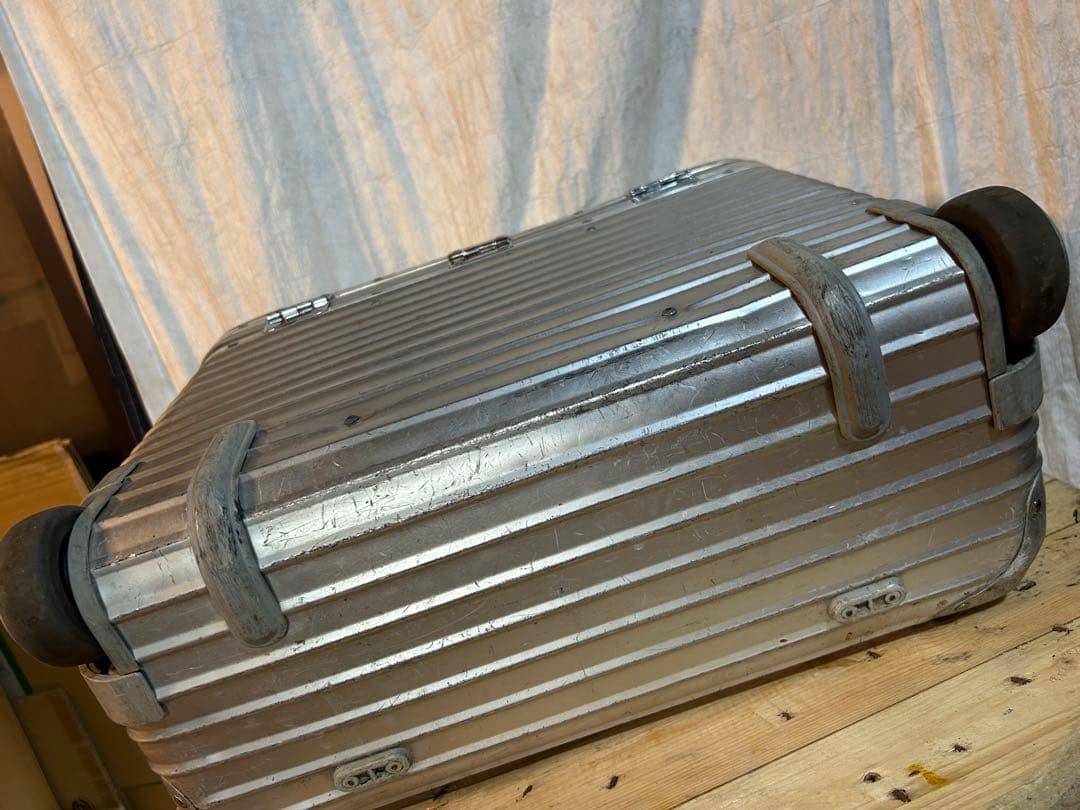 リモワ　パイロット　トロリー　ニ輪