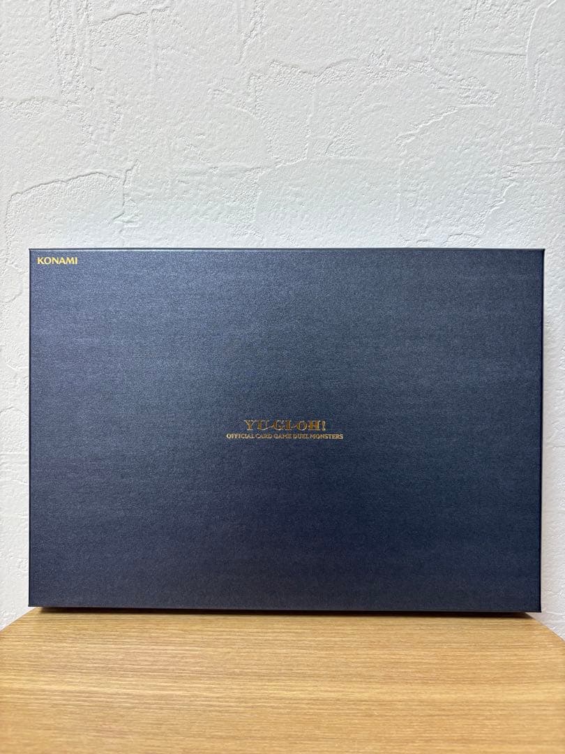 遊戯王カードゲーム25周年記念商品「三幻神」ステンレスカードセット