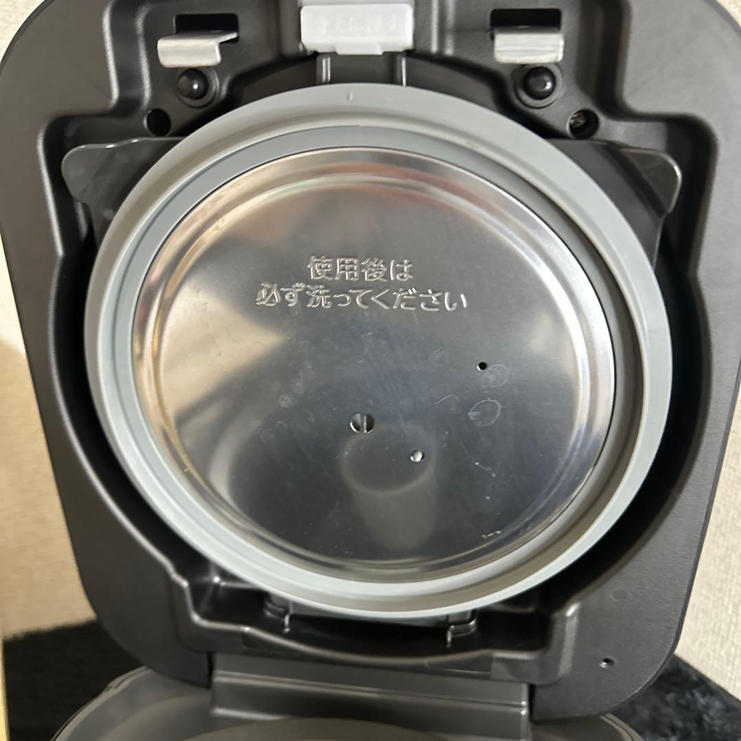 おそらく未使用品 TOSHIBA RC-10MG K 炊飯ジャー 炎匠炊き 黒