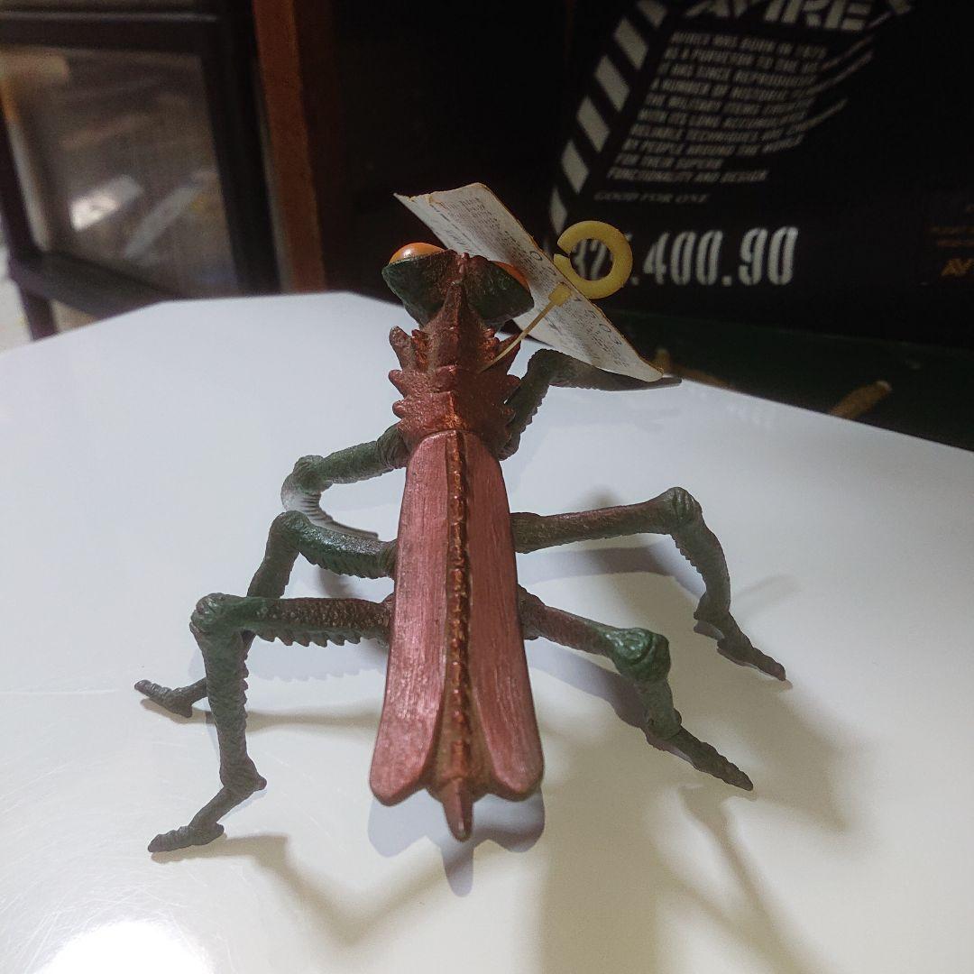 カマキラス ソフビ