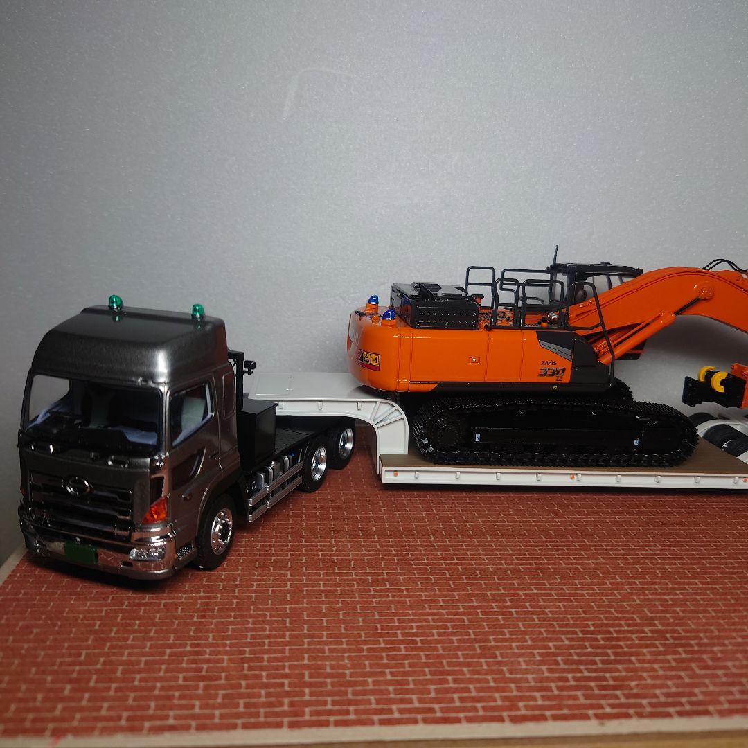 日野プロフィア 16輪トレーラー 自動あゆみ付(1/50) トラック HINO