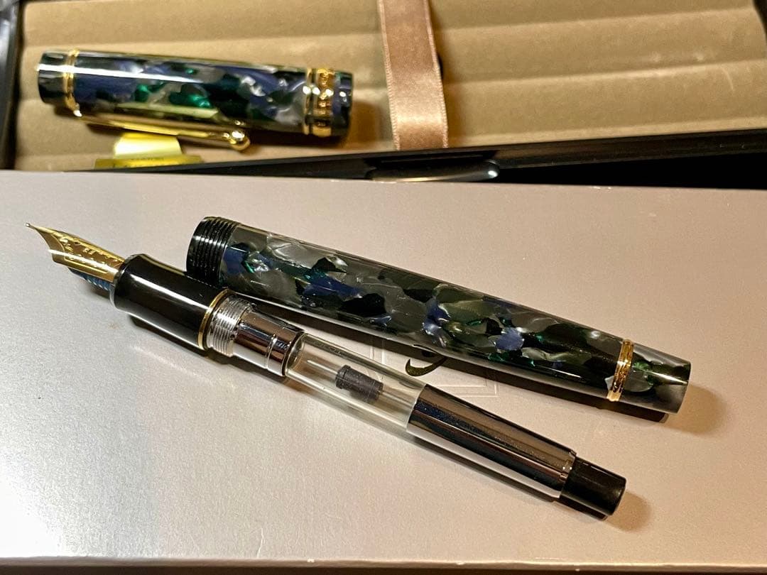 ガラクタヤ　パイロット　万年筆　カスタムレガンス1 グレー　M