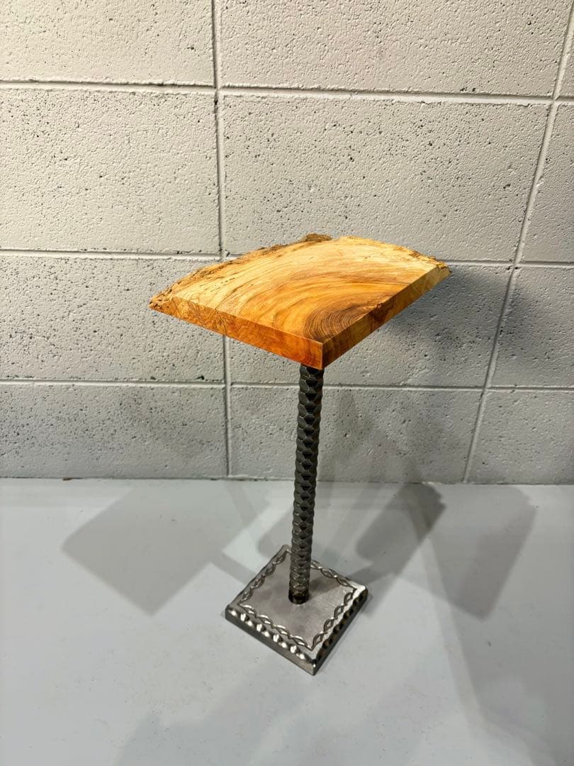 欅サイドテーブル、コーヒーテーブル、観葉植物スタンド一枚板銘木　鉄家具