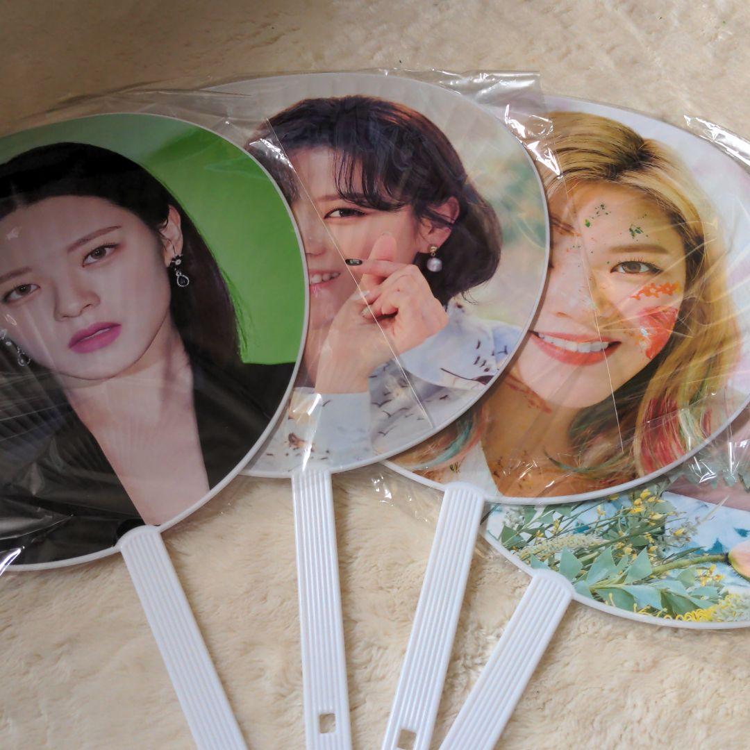 TWICEグッズまとめ売り