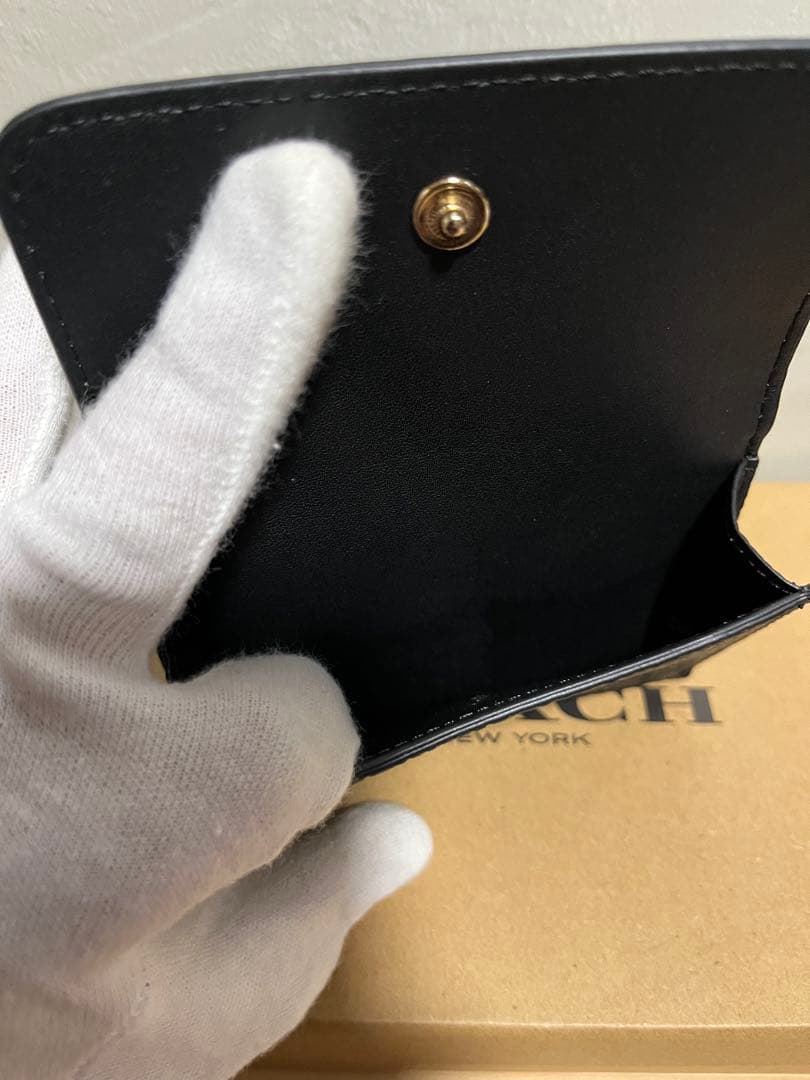 ✨️新品未使用✨️COACH ブラック 三つ折り財布