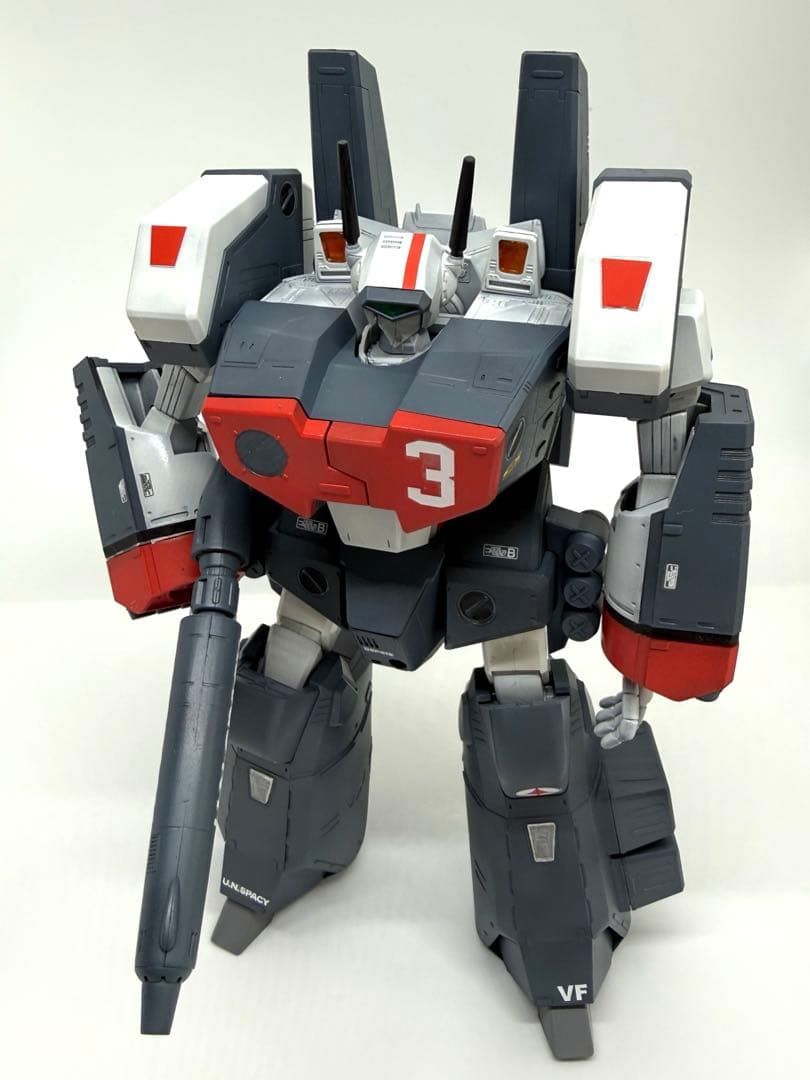 【完成品】ハセガワ 1/72 VF-1J アーマード・バルキリー