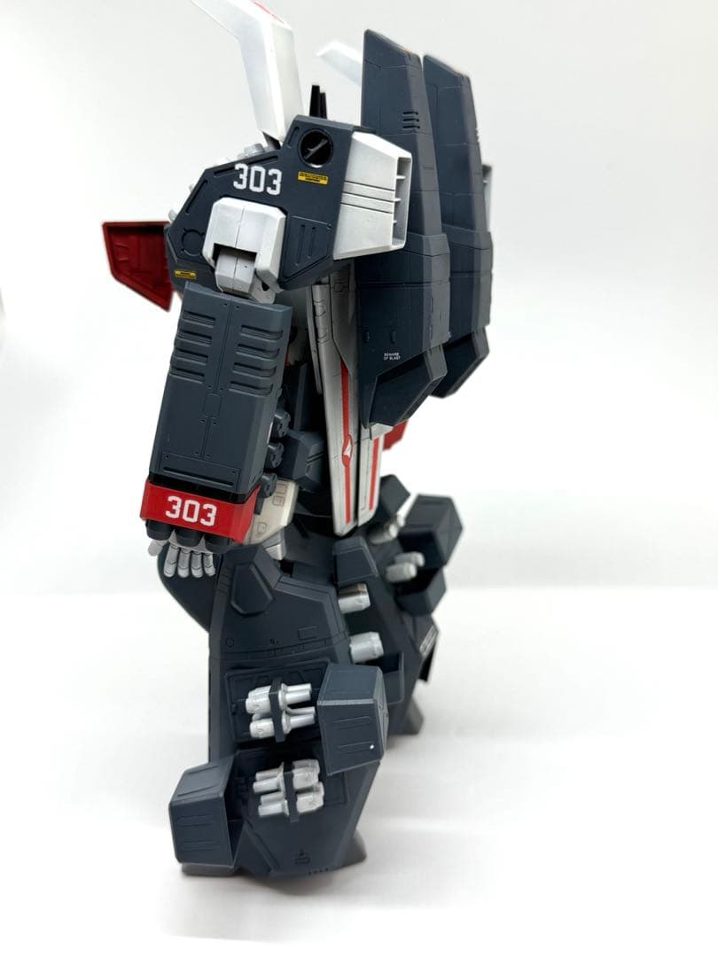 【完成品】ハセガワ 1/72 VF-1J アーマード・バルキリー