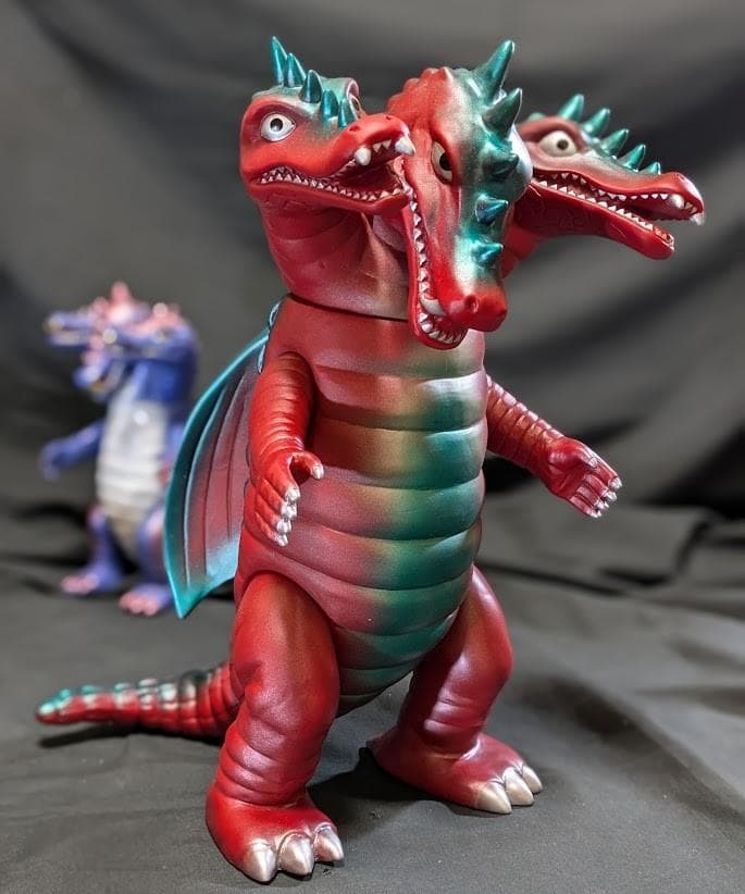 ジャイアント＆スタンダード　三つ首竜「スペクトルマン」（マスダヤ復刻）２体セット