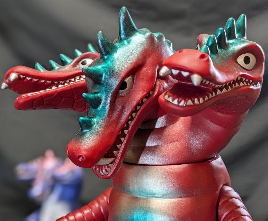 ジャイアント＆スタンダード　三つ首竜「スペクトルマン」（マスダヤ復刻）２体セット