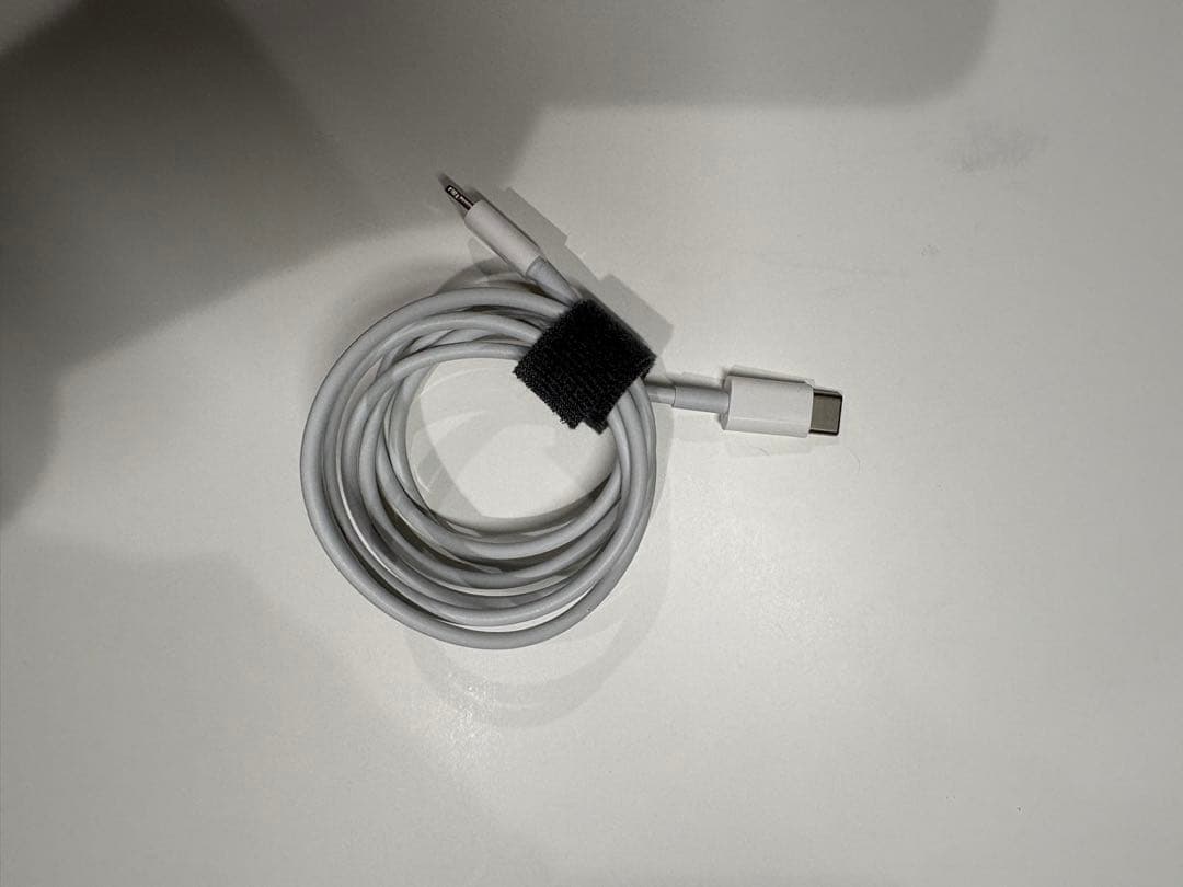 Apple iPhone 14 Pro【美品】【外箱付属品完備】SIMロック解除