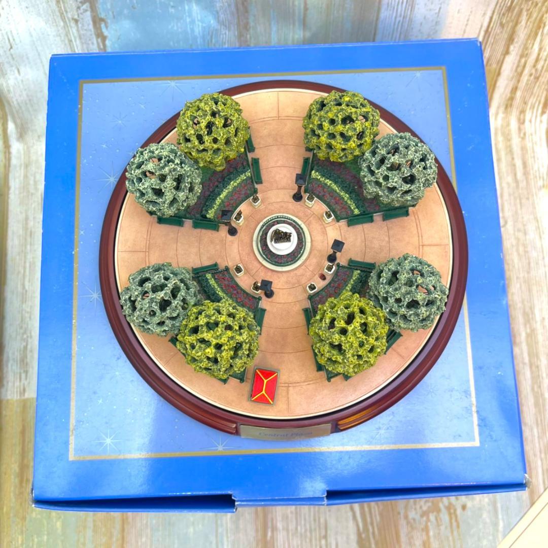 USA限定★セントラルプラザ ウォルトディズニー フィギュア オルショウスキー