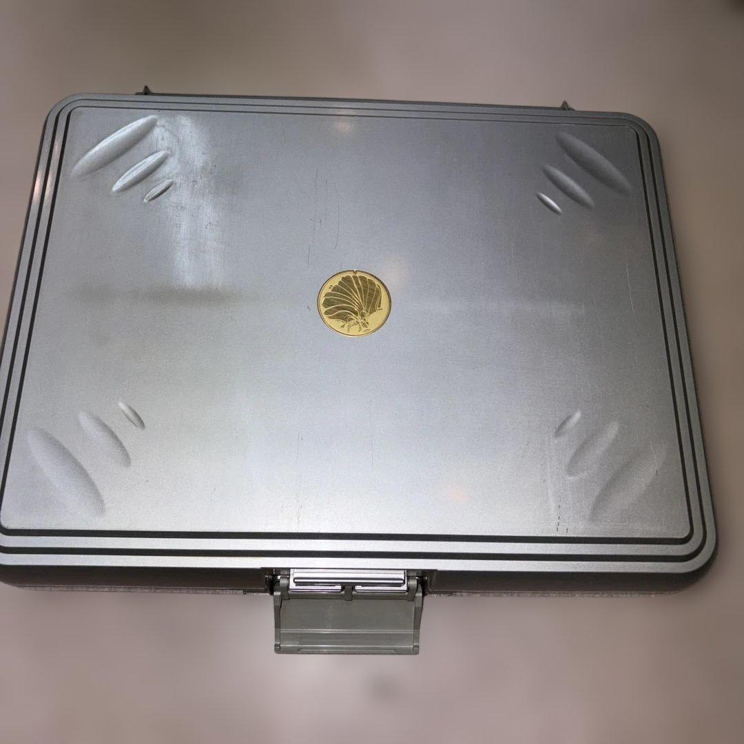 マルチソニック 美顔器 シルバー