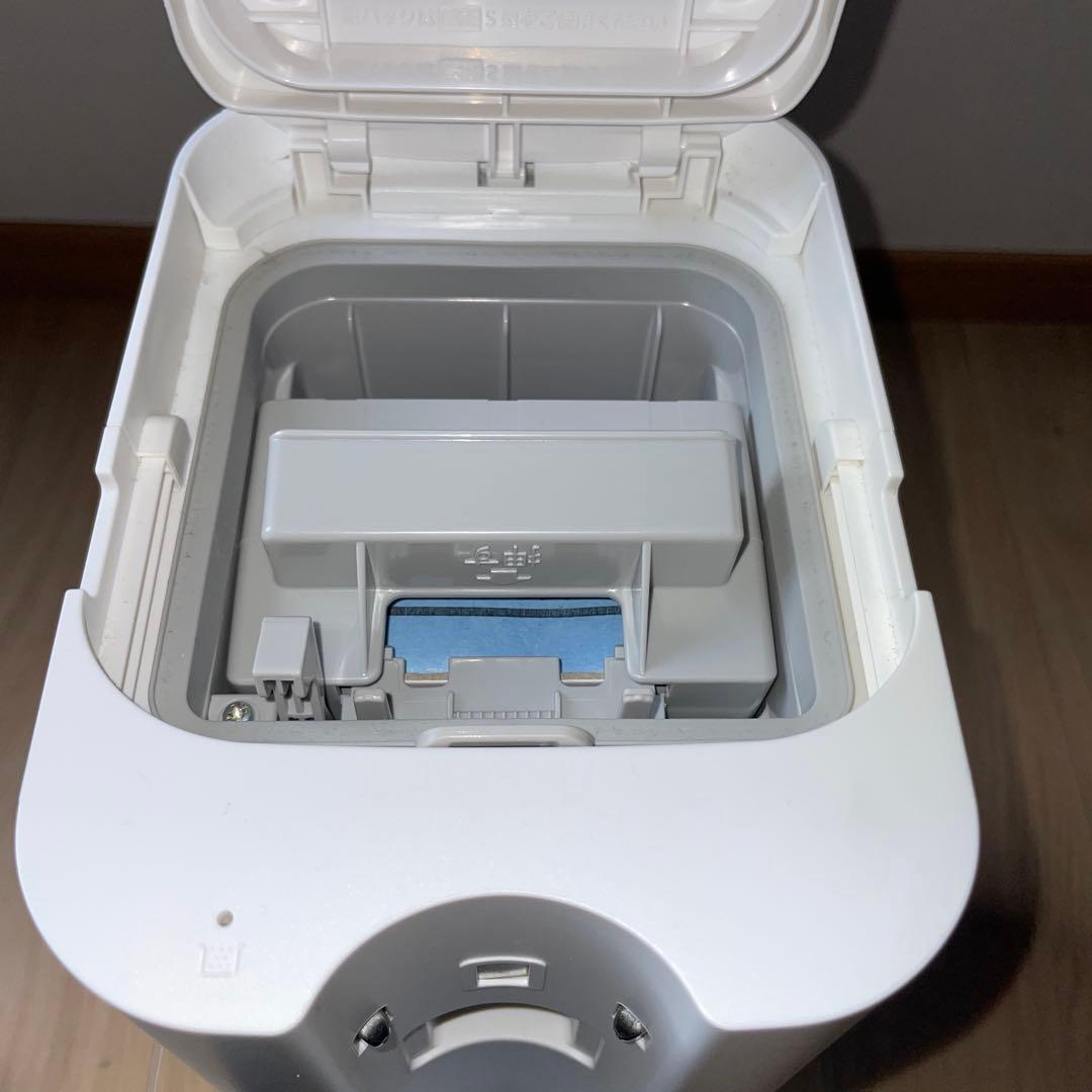 Panasonic スティッククリーナー 掃除機　AVA79V-1T