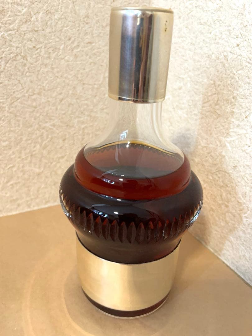 CAMUS ブランデー Baccarat製